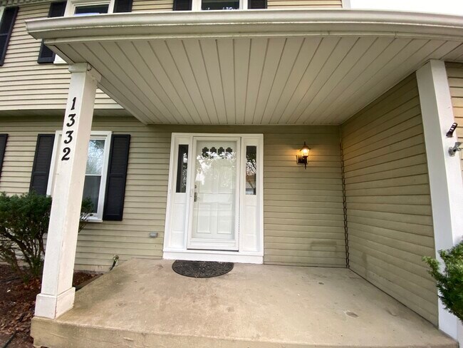 Building Photo - 1332 Culpepper Dr