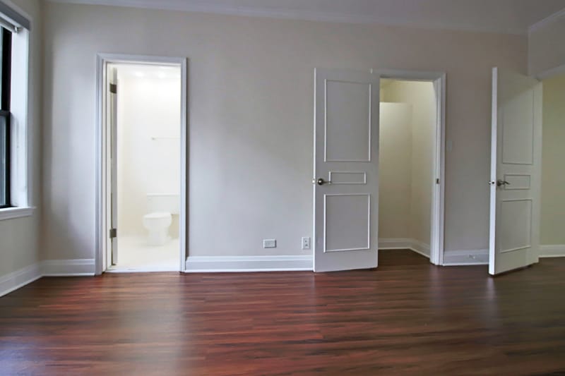 Building Photo - 205 E Chestnut St