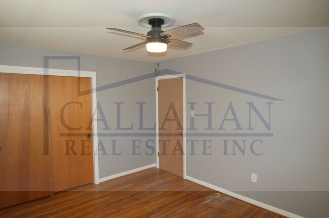 Building Photo - Updated Sherwood 3 bed 2 bath