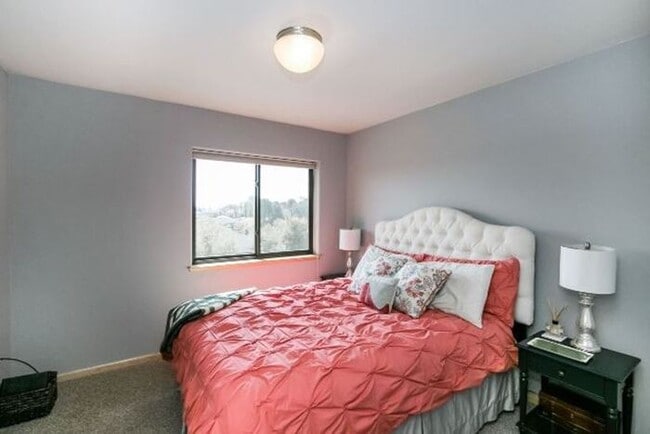 Building Photo - $2,100 | 3 Bedroom, 2.5 Bathroom Townhouse | No Pets | Available for an August 1st, 2026 Move In!