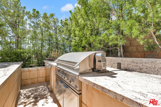 Building Photo - 11945 Mirabel Way