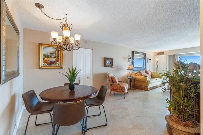 Building Photo - 4505 S Ocean Blvd