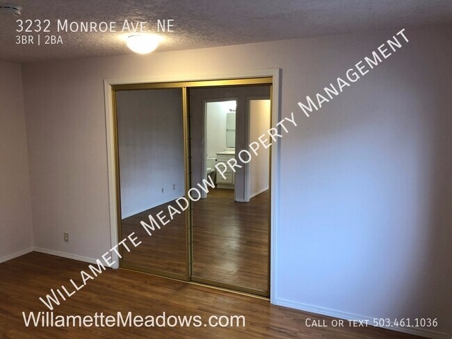 Building Photo - 3232 Monroe Ave NE