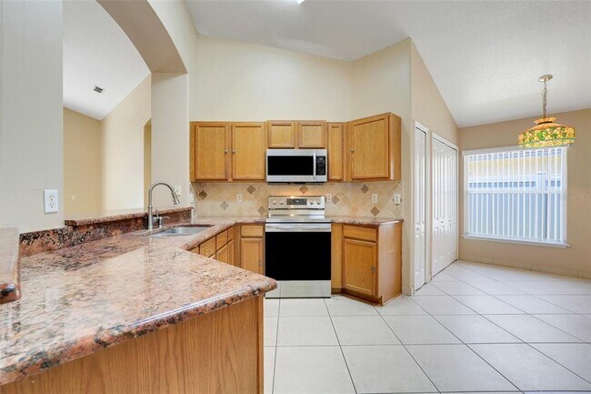 Building Photo - 7720 Hidden Cypress Dr