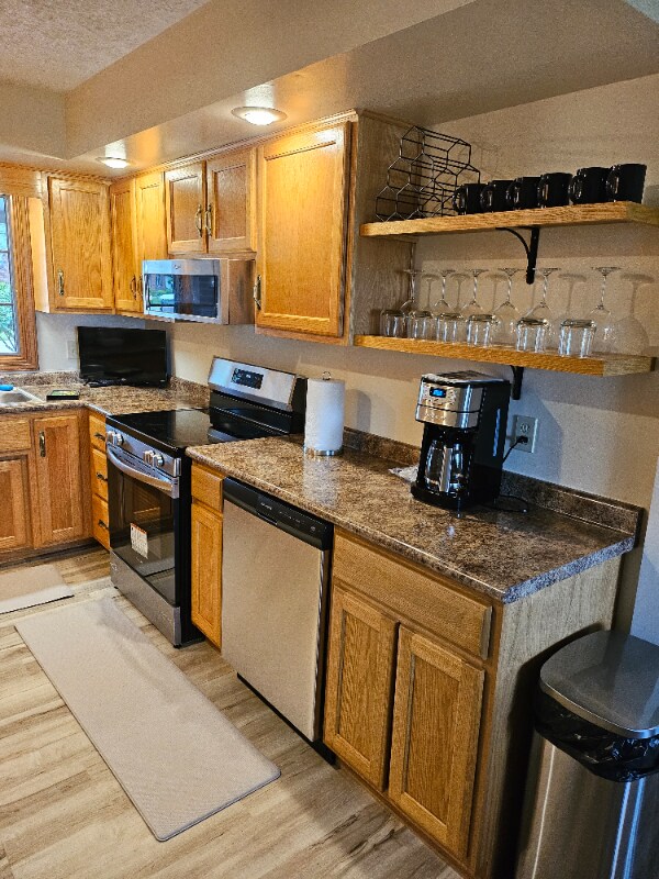 Building Photo - 615 Ravens Lake Dr