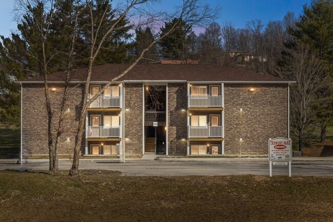 Building Photo - Tremont Park