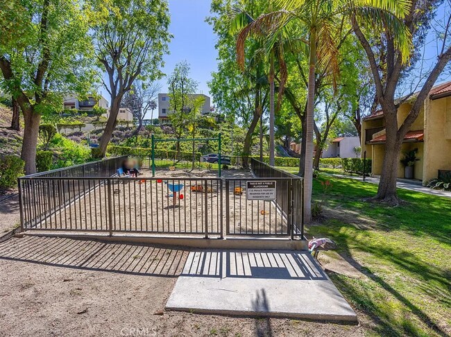 Building Photo - Spacious 4BR with Bonus Room in Cabrini Villas!