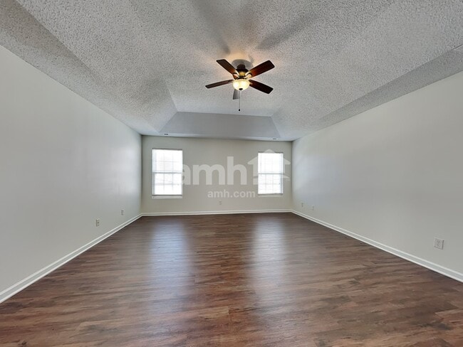 Building Photo - 5318 Ian Dr