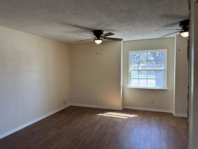 Building Photo - 204 E Rucker St