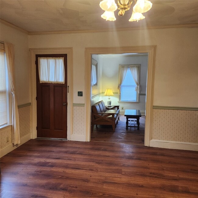 Building Photo - 40 Murray St