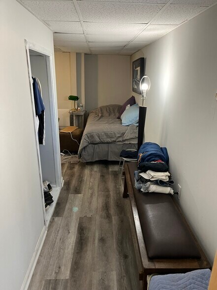 Building Photo - 6013 12th Ave