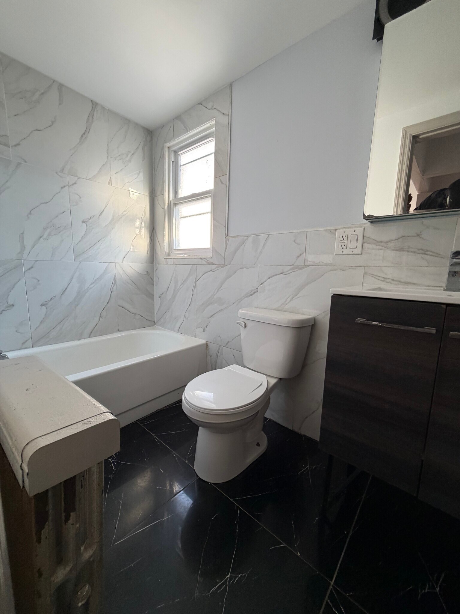 Building Photo - 66 Broadway