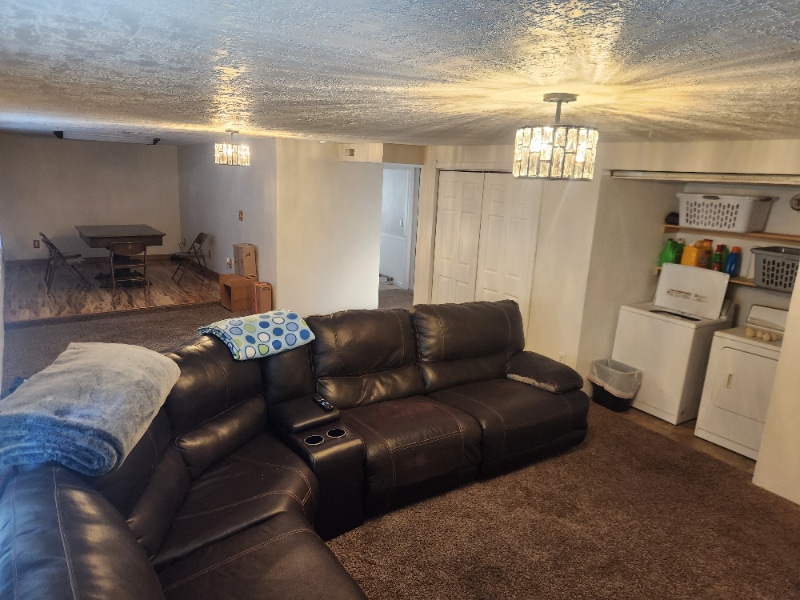 Building Photo - 1846 Stallion Ln