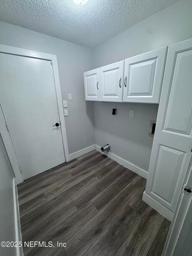 Building Photo - 13395 Tropic Egret Dr
