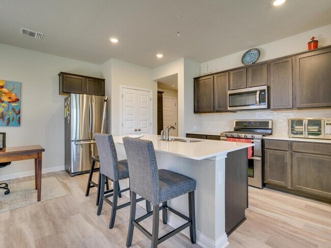 Building Photo - 7702 Dylan Dr