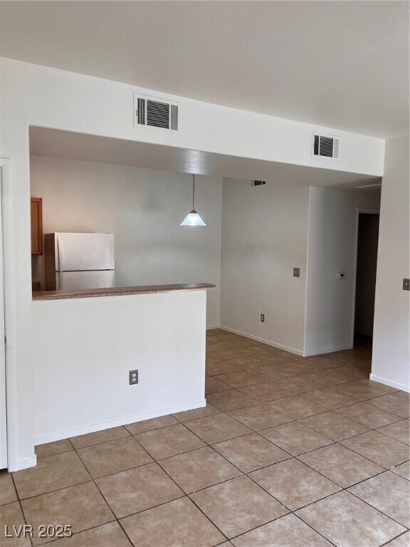 Building Photo - 2121 Hussium Hills St