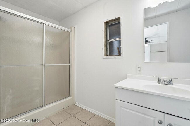 Building Photo - 264 Seabreeze Dr