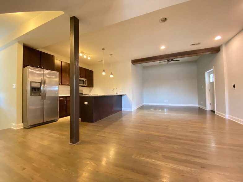 Living Dining - 2657 W Luther St