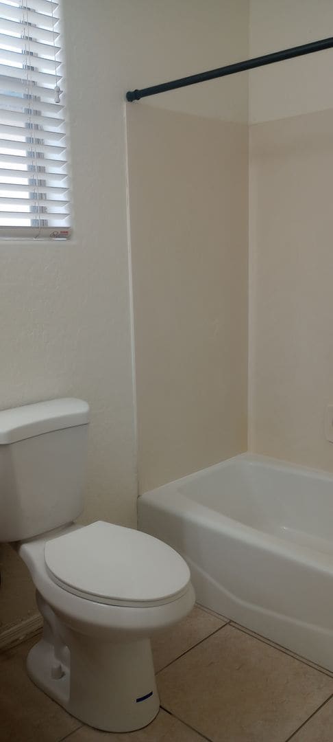 Building Photo - Cute Home Located In The Stoneridge Golf Community