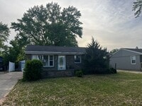 Building Photo - 3 bedroom 1 bath home in Loves Park