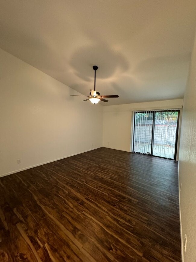 Building Photo - Charming 2-Bedroom Villa in the Heart of C...