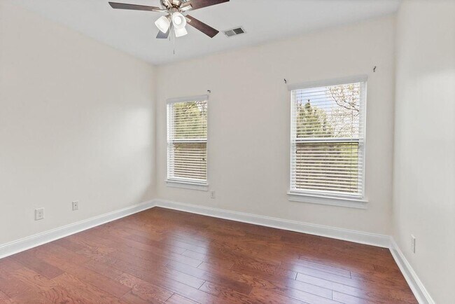 Building Photo - 1555 Buckskin Trail