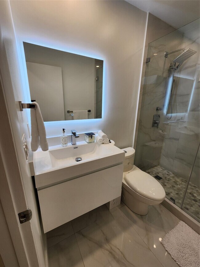 Building Photo - 1303 Seagrape Cir