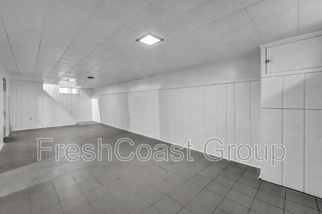 Building Photo - 12931 Fruitside Rd