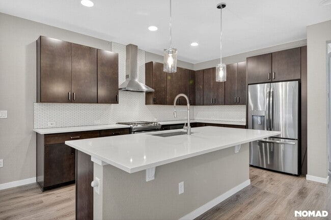 Building Photo - 9082 Delacorte St