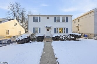 Building Photo - 88 Mitchell St