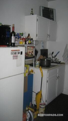 Building Photo - 854 Beacon St