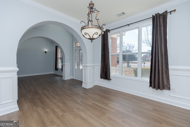 Building Photo - 100 Montview Way