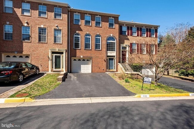 Building Photo - 4002 Rosemeade Dr