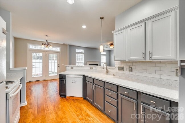 Building Photo - 618 Bayou Cir