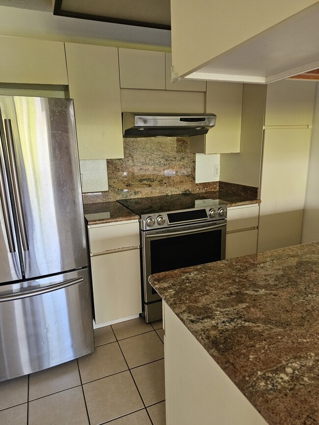 Primary Photo - 94-1074-1074 Paawalu St