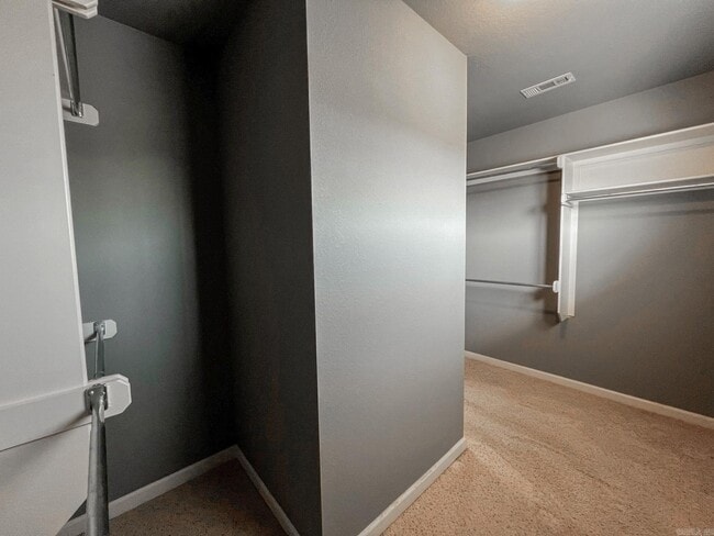 Building Photo - 74 Earnhardt Cir