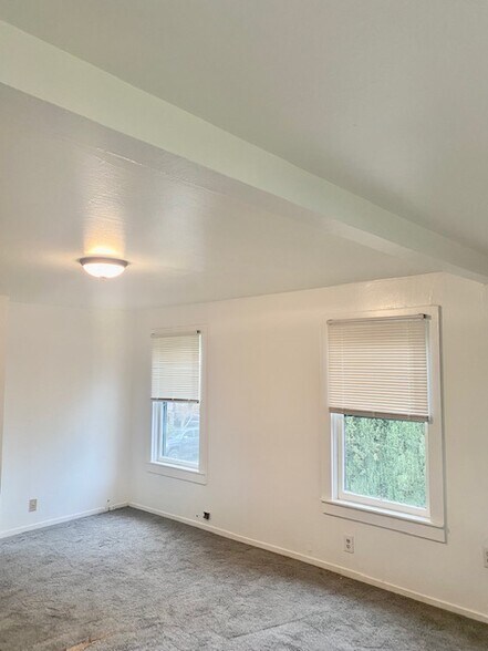 Living room area - 1116 Dean Ave