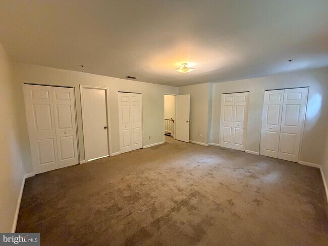 Building Photo - 4834 Brookstone Terrace