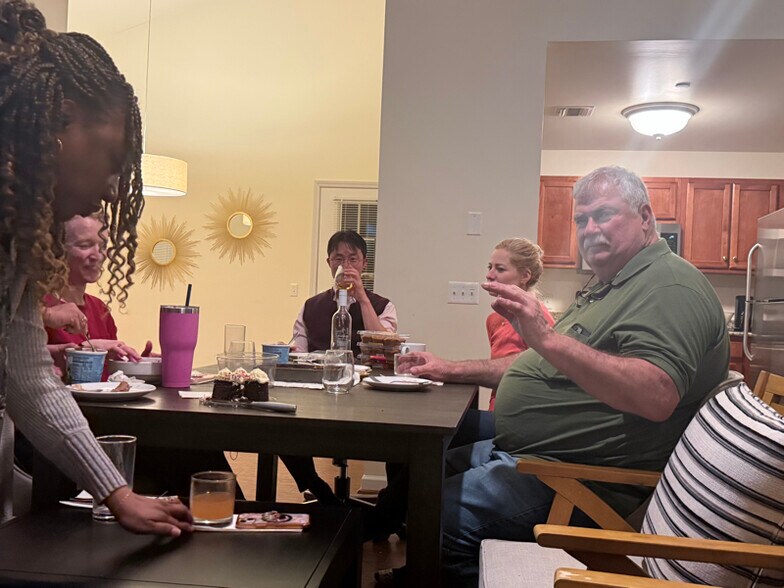 Building Photo - 2435 W 123rd St