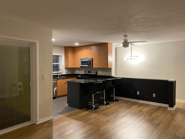 Building Photo - 476 Santa Cruz Pl NE