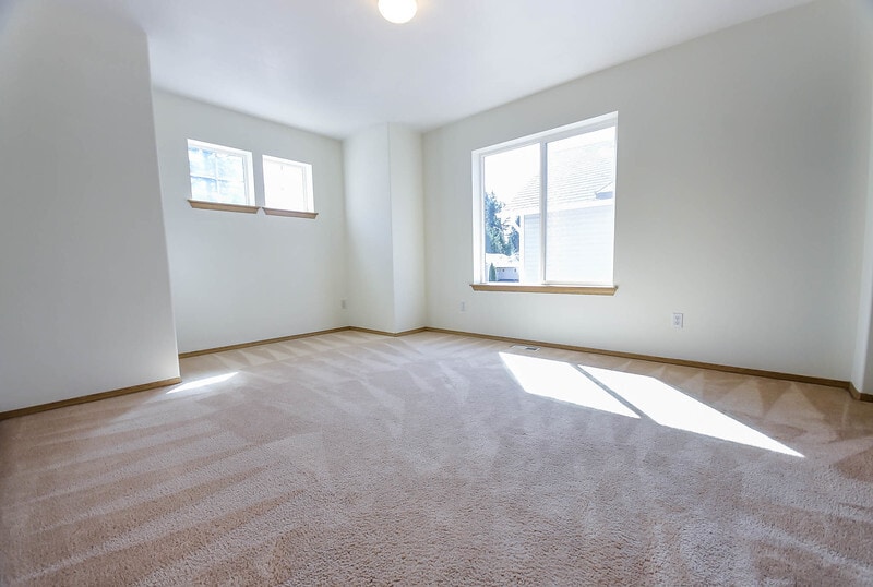 Building Photo - 1349 Burnside Pl