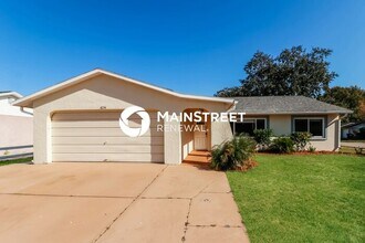 Building Photo - 3 Bedroom Pet-Friendly Home in New Port Richey, FL with Main Street Renewal