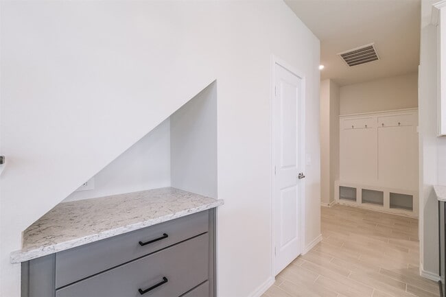 Building Photo - 3409 Ovids Orchard Dr