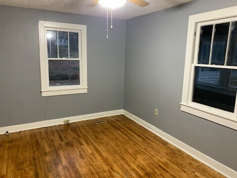 Building Photo - 110 Breckenridge St