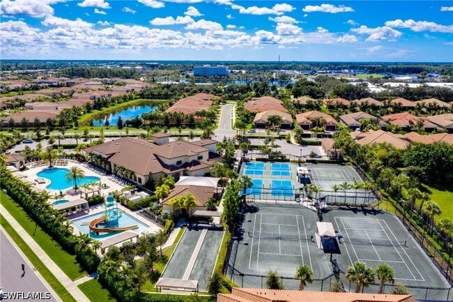 Building Photo - 13755 Luna Dr