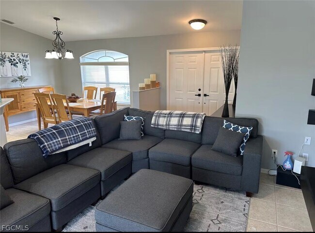 Building Photo - 1804 NW 20th Pl