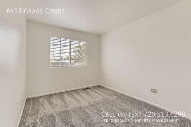 Building Photo - 6493 Grass Ct