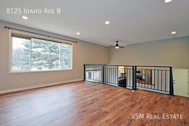 Building Photo - 50% Off January Rent! Modern 4-Bed Home wi...