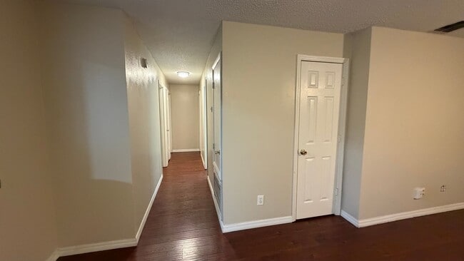 Building Photo - House For Rent - Metrowest