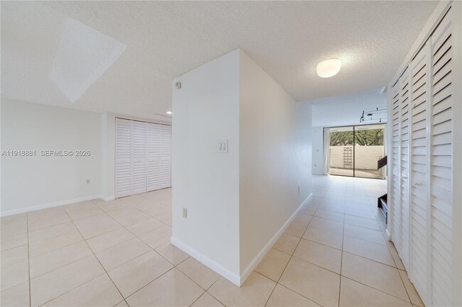 Building Photo - 7827 SW 106th Cir